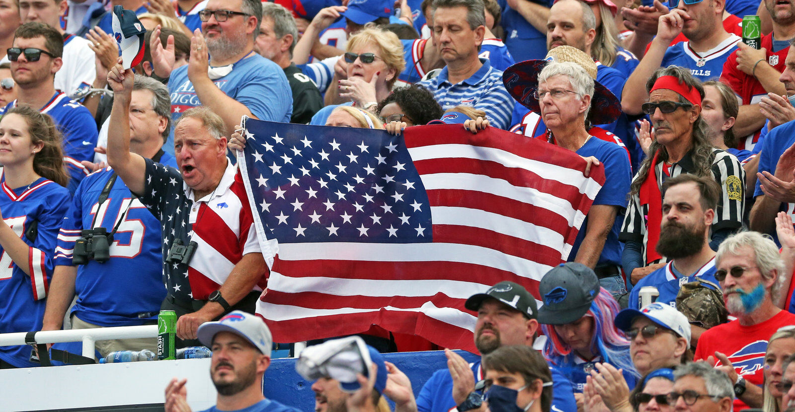 Patriotic fans